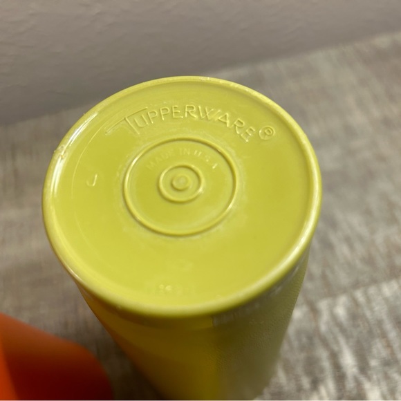 Vintage Tupperware Tumblers ✨ Rare ✨ - Picture 3 of 4